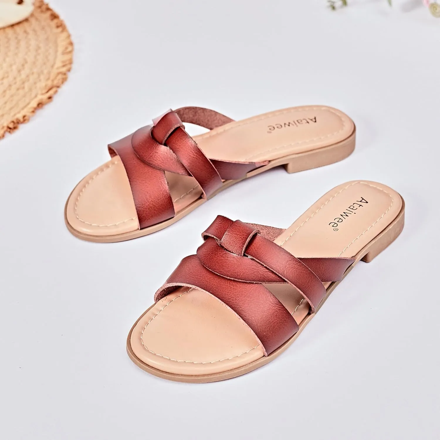 Ataiwee Women's Flat Slide Sandals - Fashion Slip On Flat Summer Shoes.