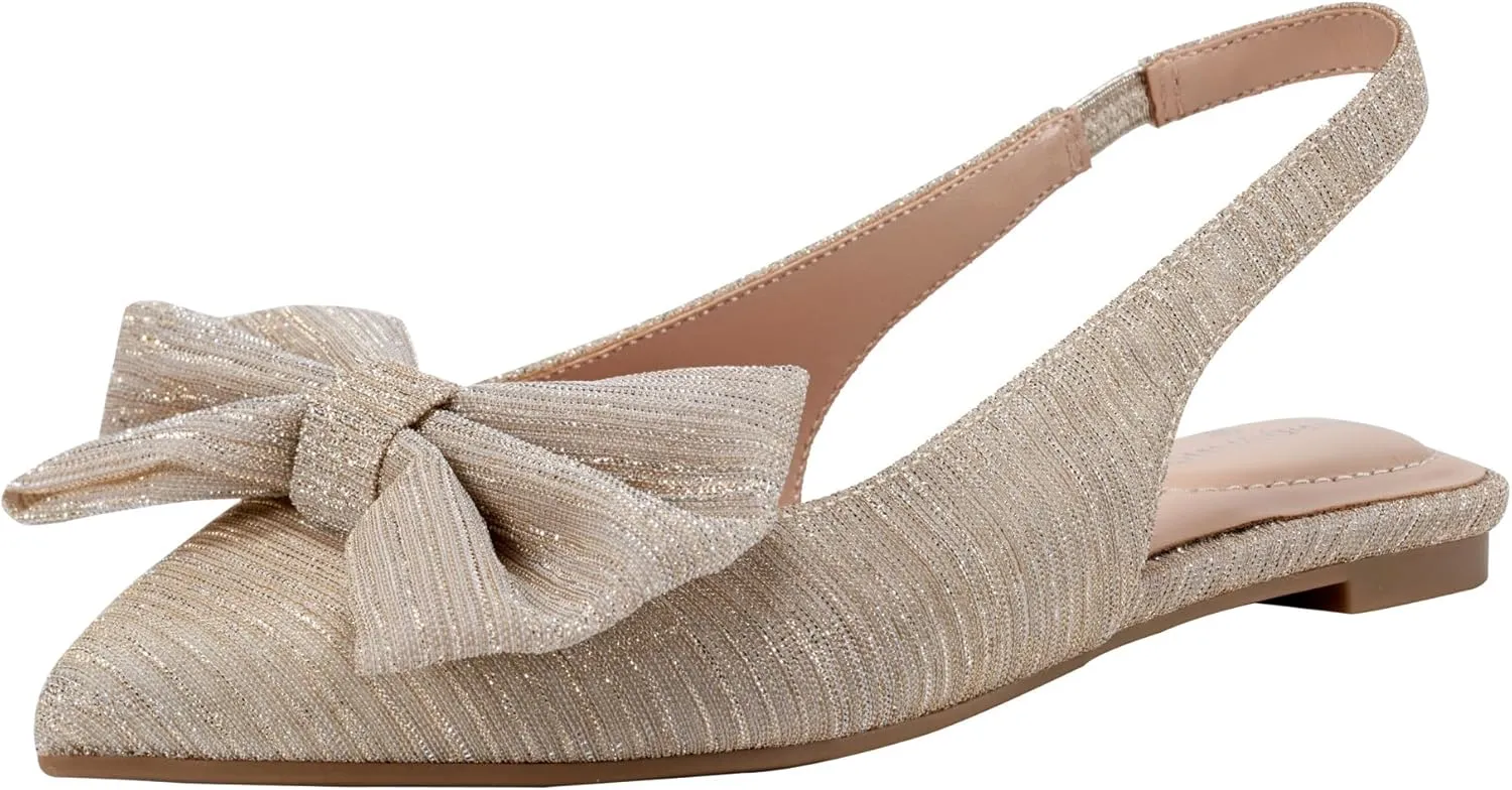 Bandolino Women's Simona Ballet Flat, Gold 710, 9