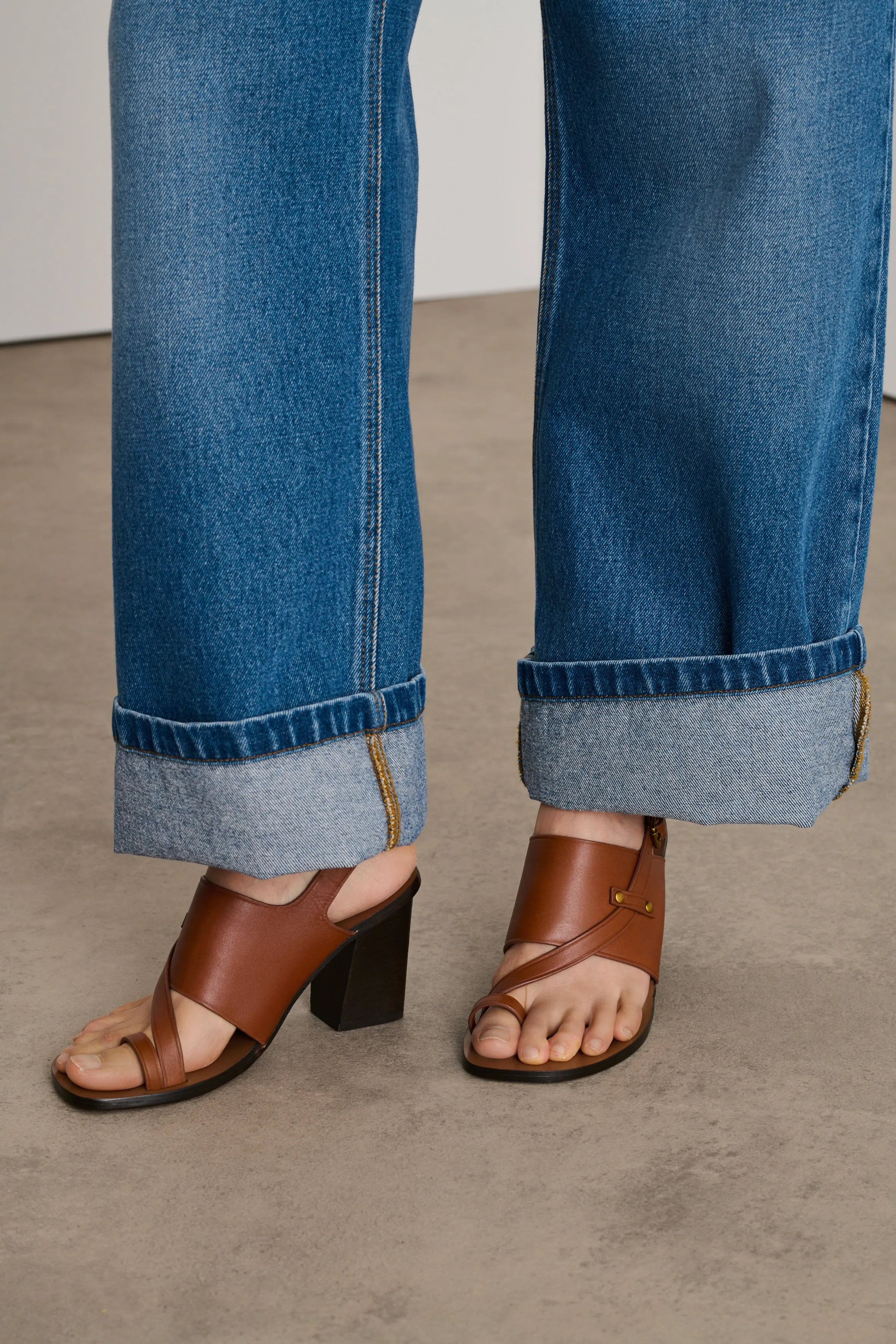 BROWN ELISA SANDALS