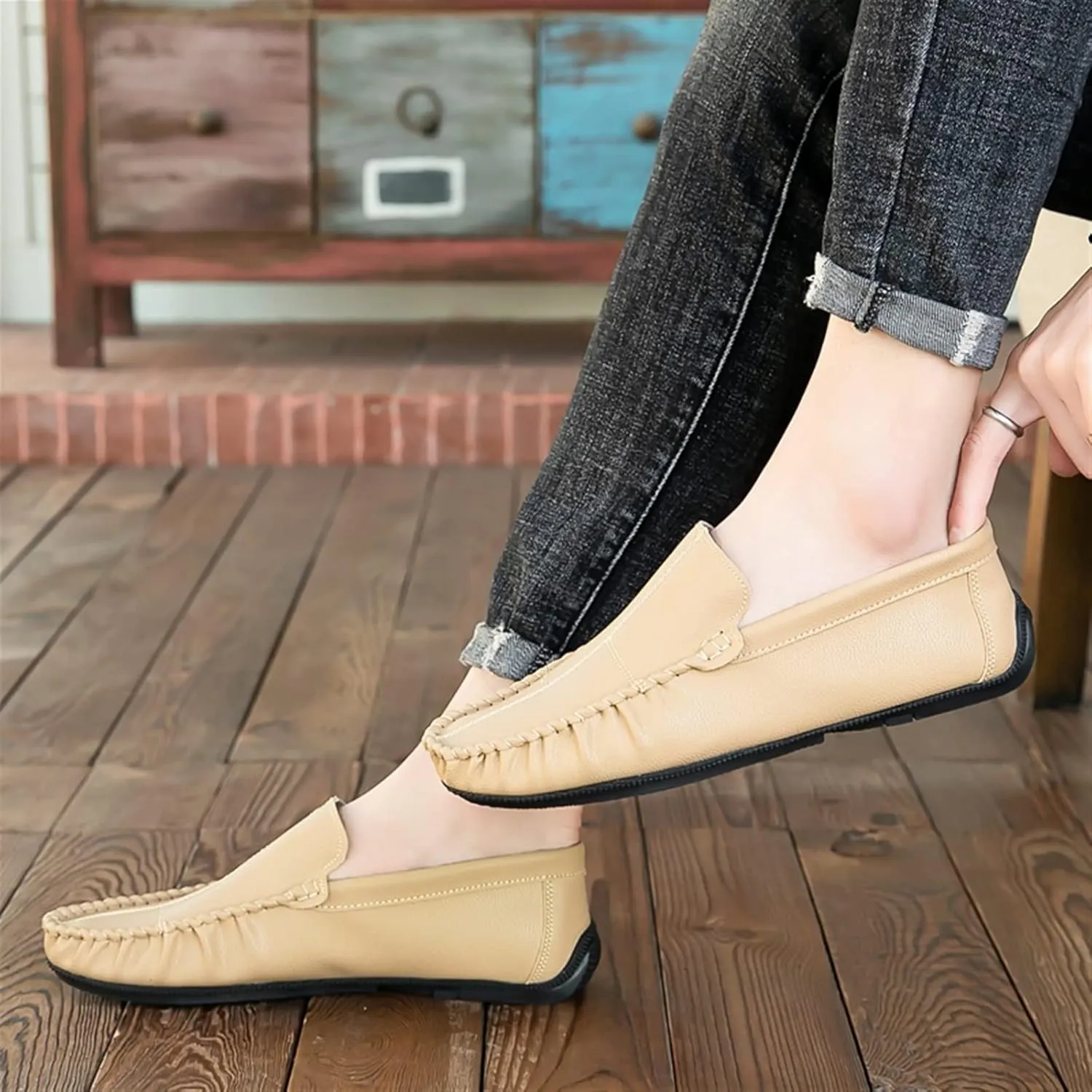 Driving Moccasins for Men Stitching Details Slip On Moccasins Shoes Vegan Leather Anti-Slip Resistant Flat Heel Driving Slip On for Any Attire