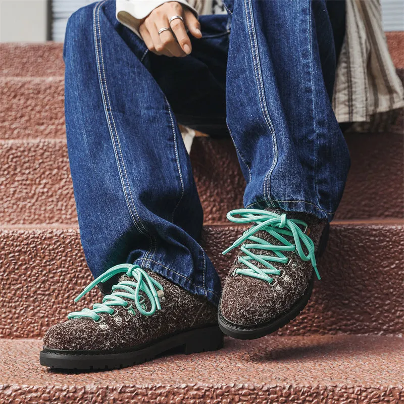 Le Vivre Canvas Shoe
