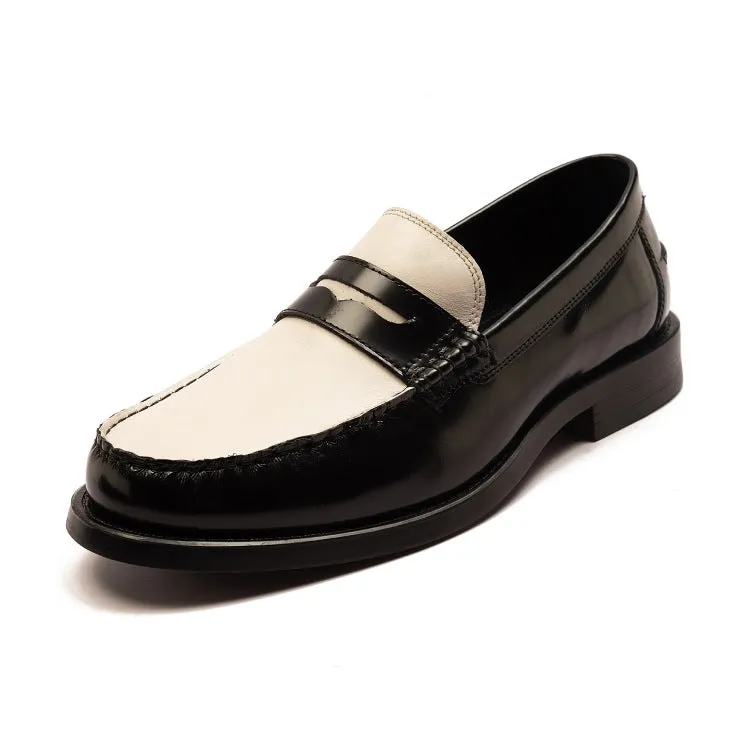 monro-black-white