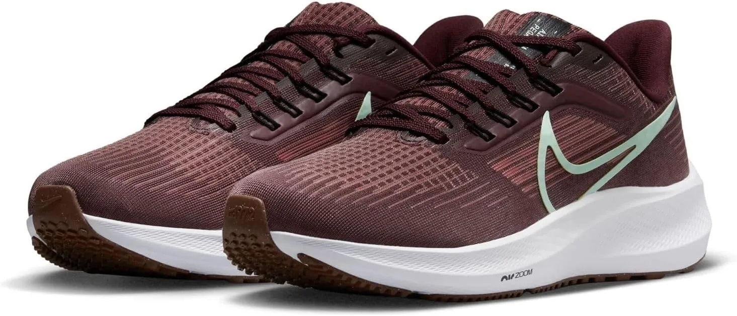 Nike Women's Sneaker