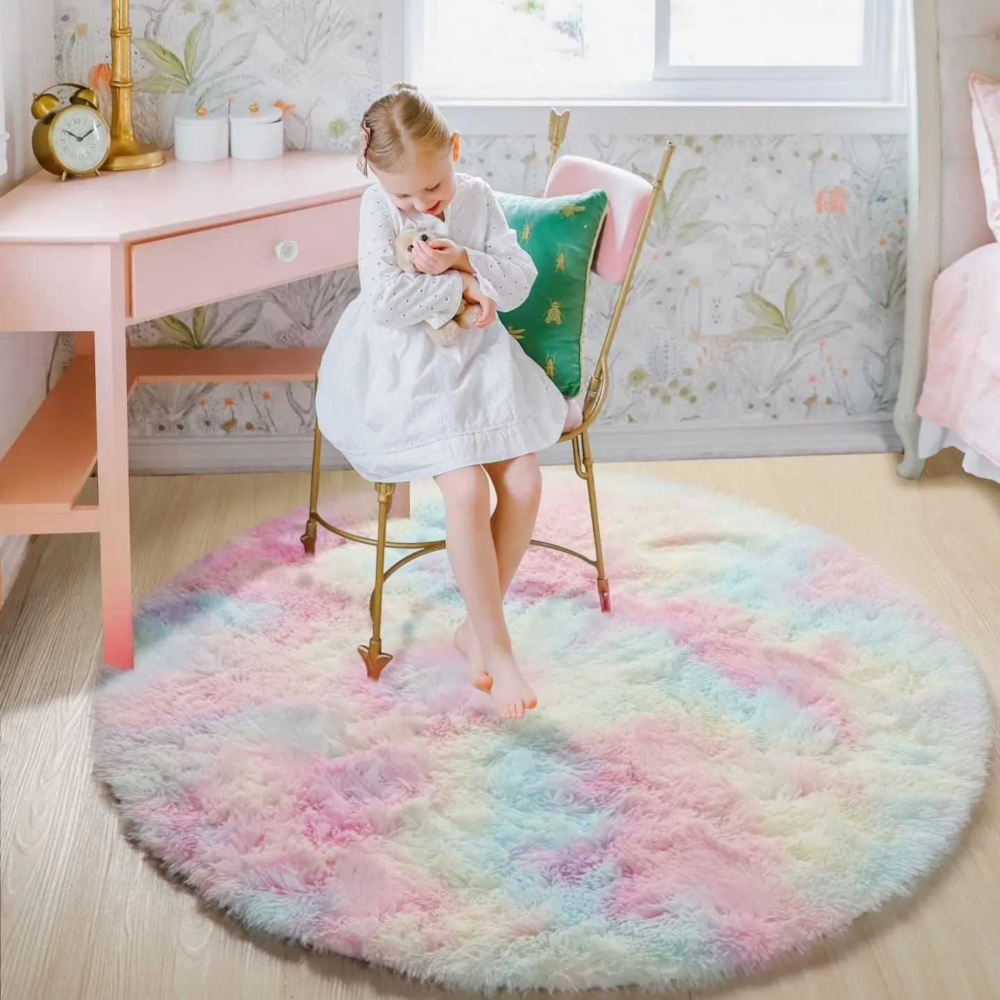 ONASAR Rainbow Round Area Rug 4ft, Soft Bedroom Circle Rugs Mats for Kids Girls Teen Room, Kawaii Fluffy Plush Shaggy Carpet for Baby Nursery Living Room Playroom Home Decor Princess Castle