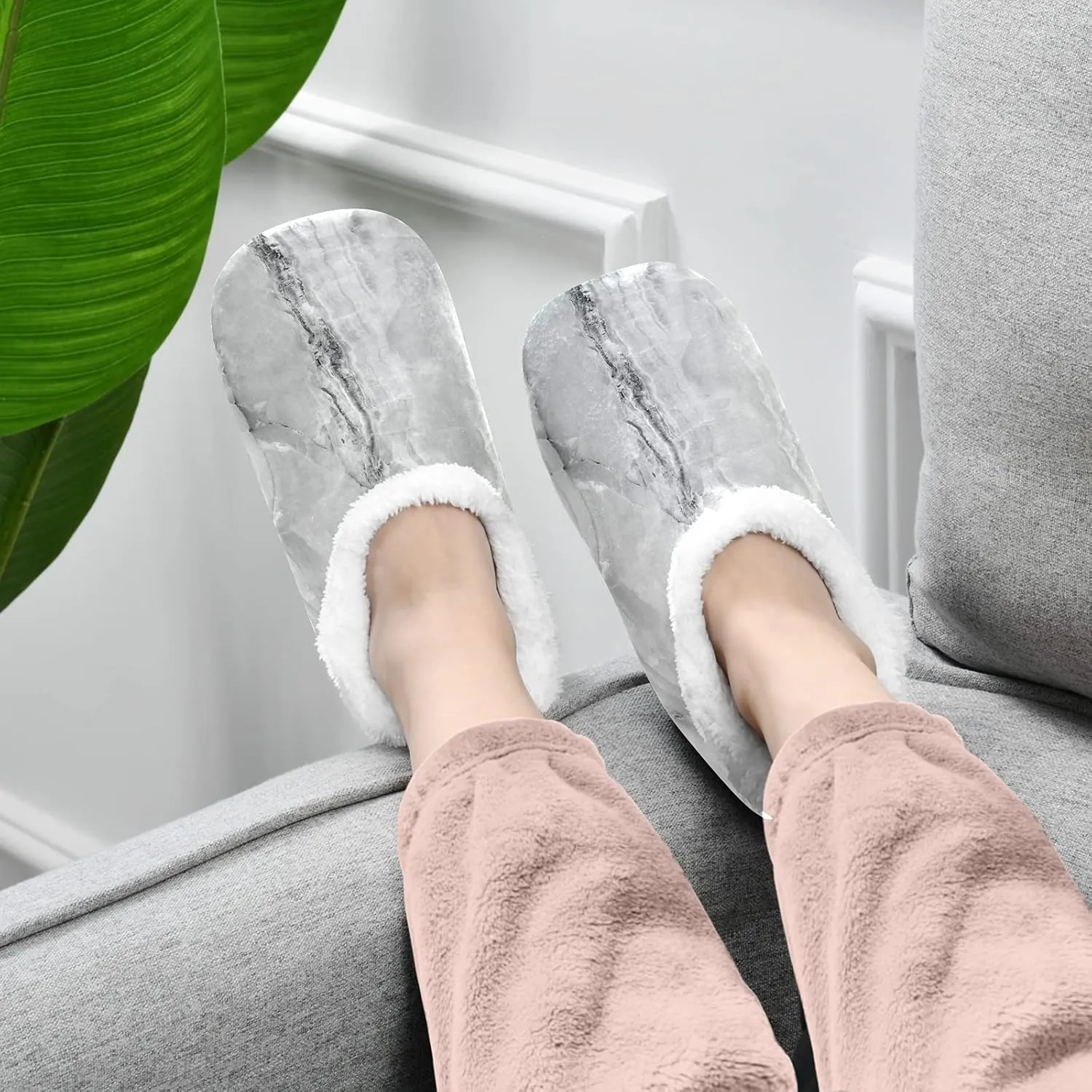 Poeticcity Unisex Fuzzy House Slippers, Warm Fur Lining Shoes, Non-Slip Memory Foam Slippers M-XXL