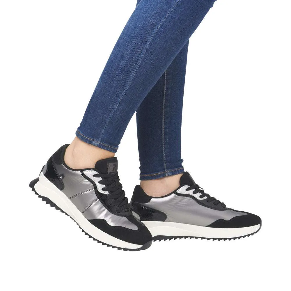 Revolution W130642- Trainer
