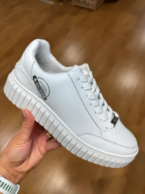 S. Oliver White/Silver Trainer