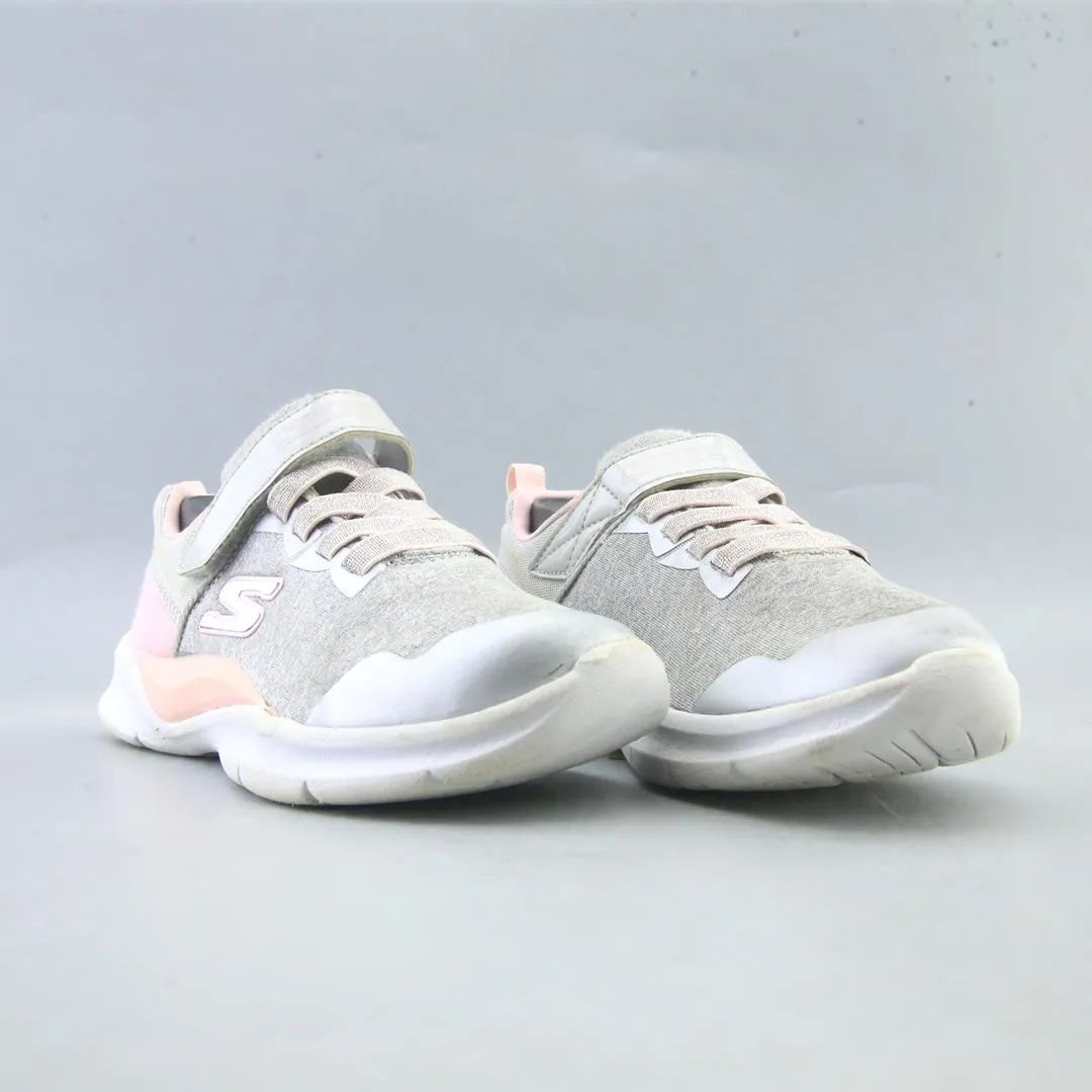 SKECHERS MEMORY FOAM