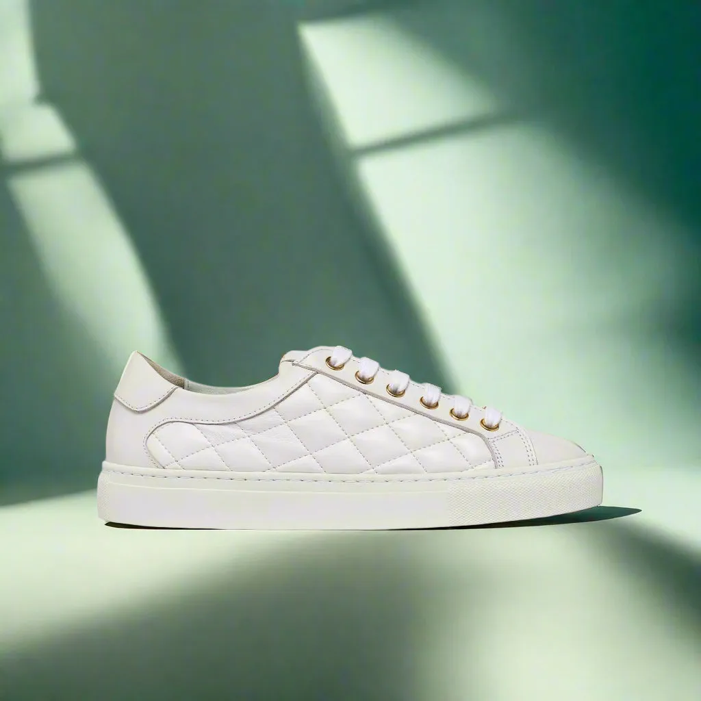 Star - White Quilted