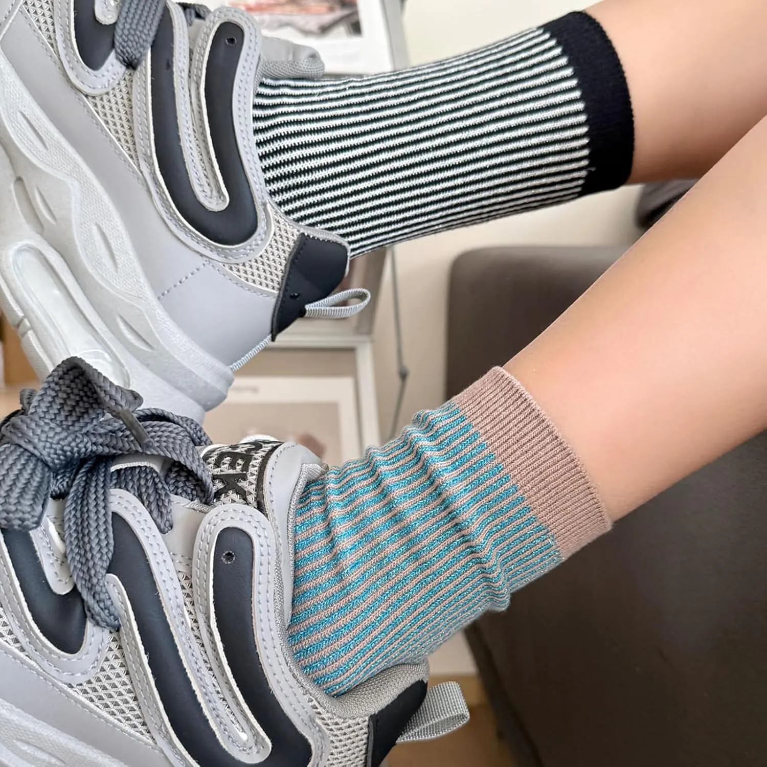 Women's 3-Pack Striped Crew Socks Breathable Cotton Retro Athletic Socks for Everyday