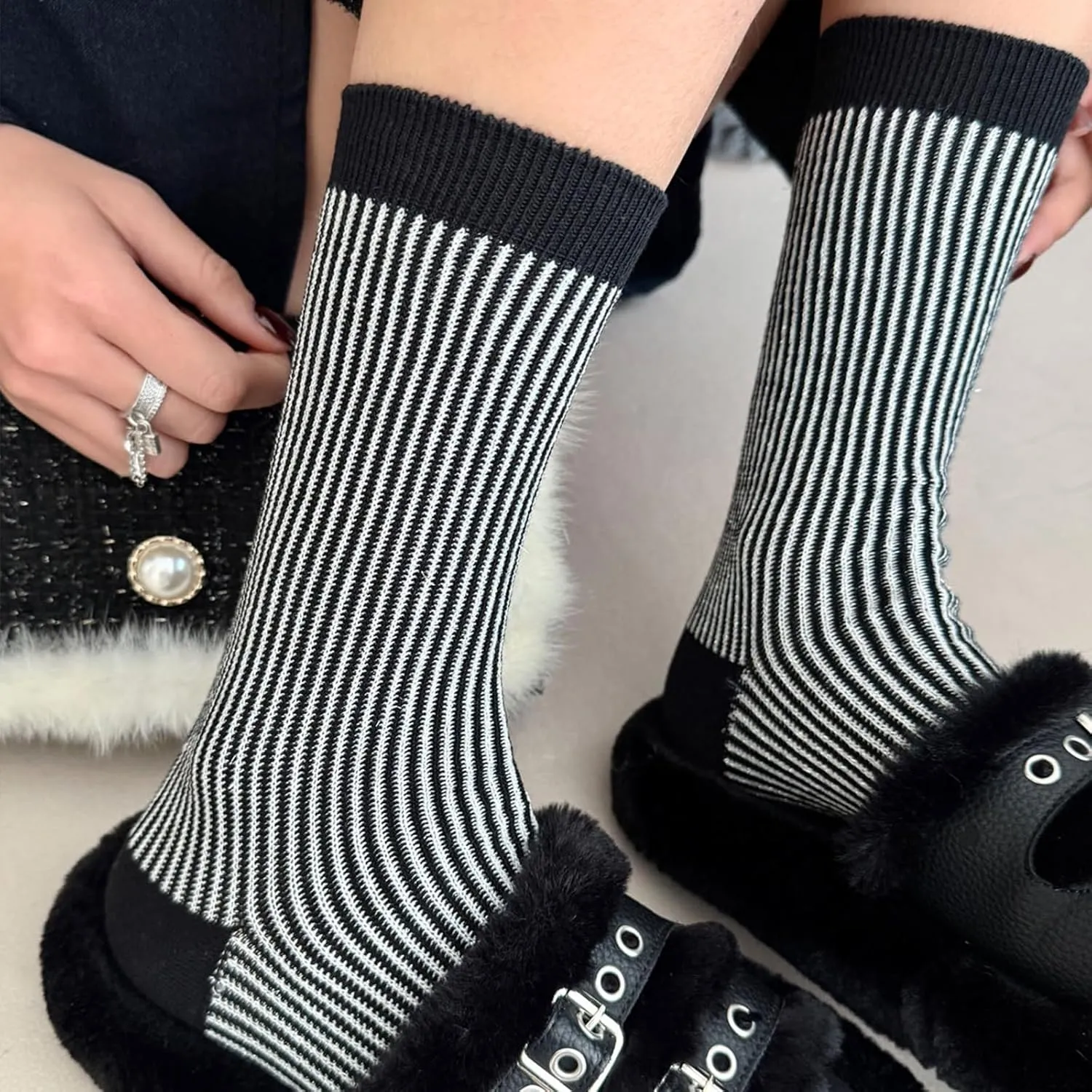 Women's 3-Pack Striped Crew Socks Breathable Cotton Retro Athletic Socks for Everyday