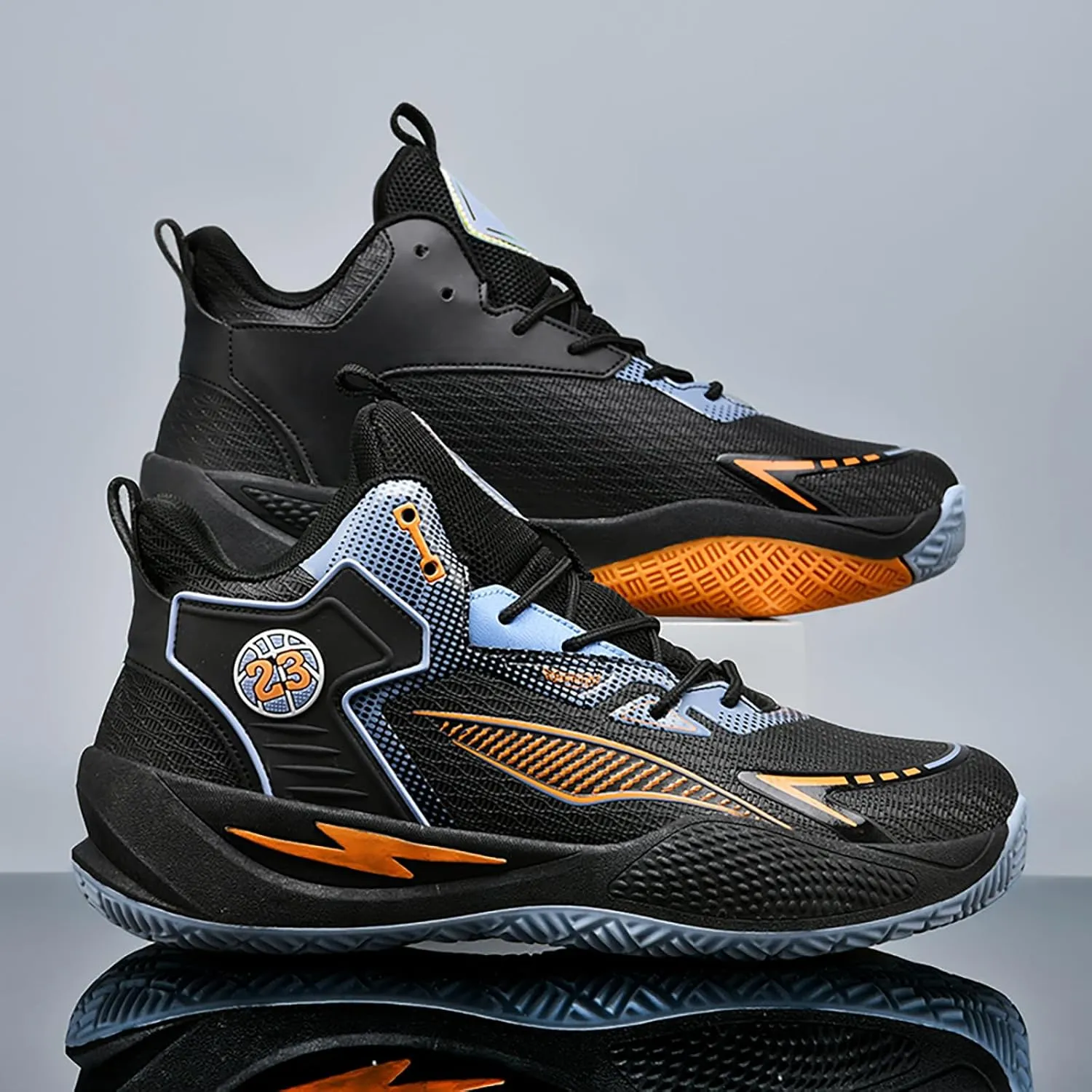 Women's Men's High-Top Basketball Shoes Breathable Anti-Slip and Wear-Resistant Soles Running Shoes Graffiti Design Fashionable Sports Shoes